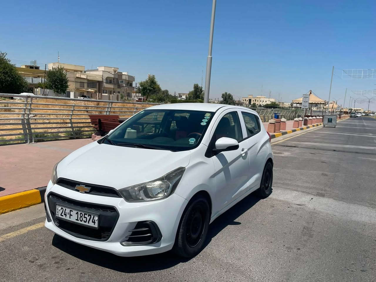 شوفرليت سبارك موديل 2018
فول اوتوماتيك والسيارة نظيفة كلش وكالة خليجي بدون حادث رقم دهوك شرط التحويل
مكينة 14 اقتصادية جدا وتبريدها ثلج 
بدون ضرر بس بيها صبغ دوسات وجزء صغير من الجاملغ 
السعر 80 ورقة 
السيارة بالموصل
***********
