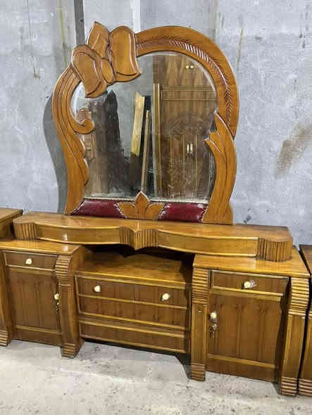 غرفه نجاره تسكام مستخدمه نظيفه داخل خارج صاج العنوان السعر 800العنوان الحله ***********
