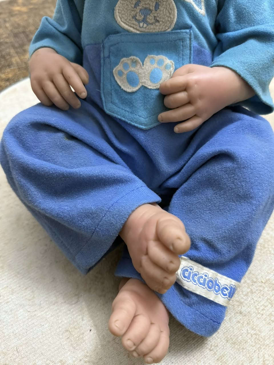 سلام عليكم عندي هاي الدمى باله قبل فترى اشتريتهم وهسه حاب ابيعهم لي يرغب يشتريهم خلي يراسلني ويدلل


**إذا كنت صاحب هذا الإعلان وتريد حذفه لأي سبب، رجاءا أرسل رسالة إلى الدعم الفني**