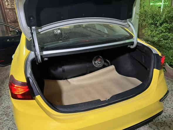 السلام عليكم 
بسبب الوعود الكاذبه أعاده النشر 

فورتي موديل 2021
وارد أمريكي 
رقم انكليزي  
السيارة بأسمي 
 ًماشيه 68 
منظومة غاز جديدة 🆕 
مكينه 2000 
الكير CVT
سيارة نظيفه معنئ الكلمه 
خير من الله 
كما موضح في السونار 
تبديل جاملق+بنيد 
والسوگ كلشي بيه 👍🏻
السعر 135 وبيها مجال 
أي استفسار 
 واتساب *********** 
بغداد/التاجي 24 أبو عظام
