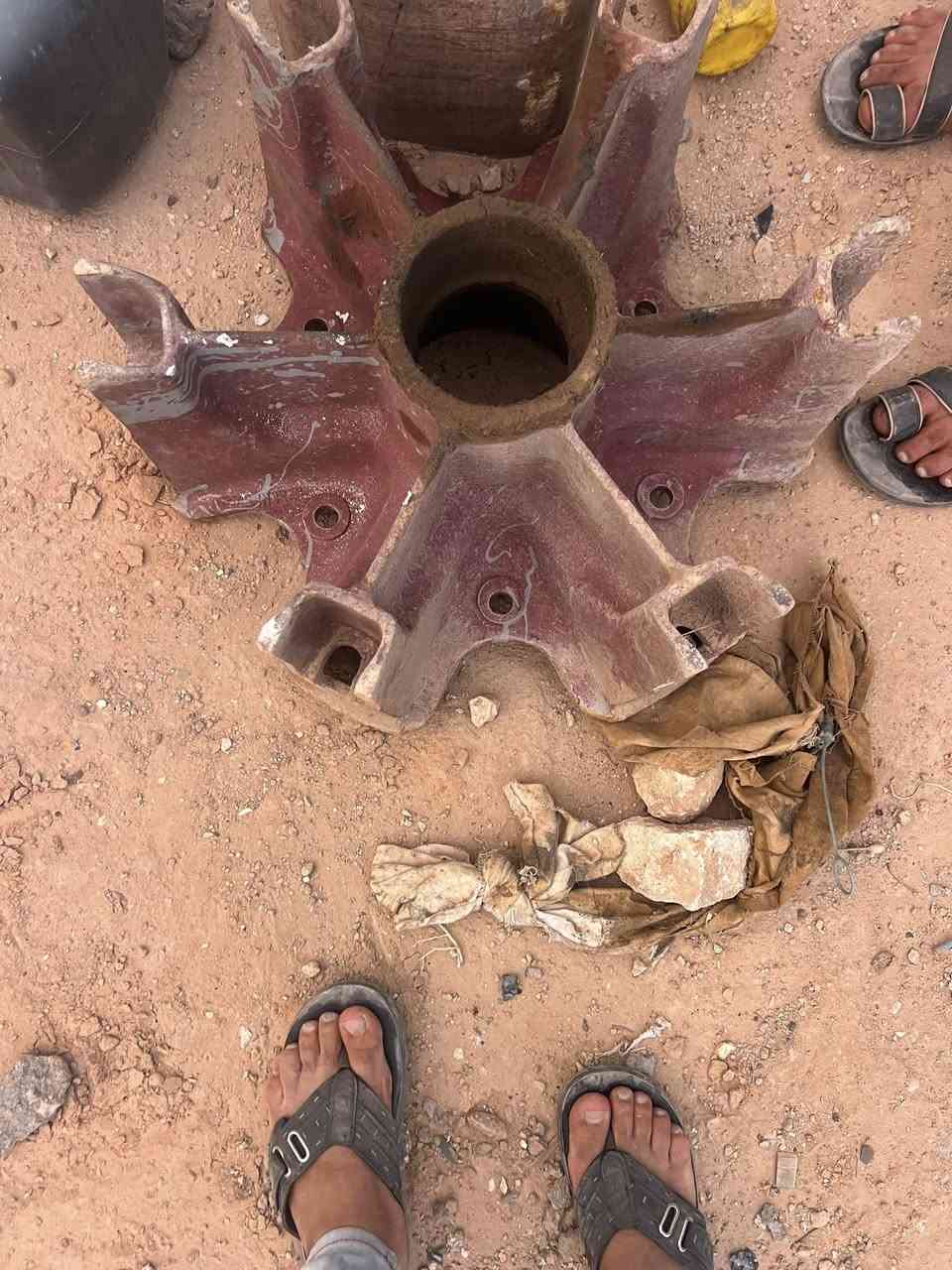 براميغ  24للبيع عنوان رمادي 14مربع
.***********
