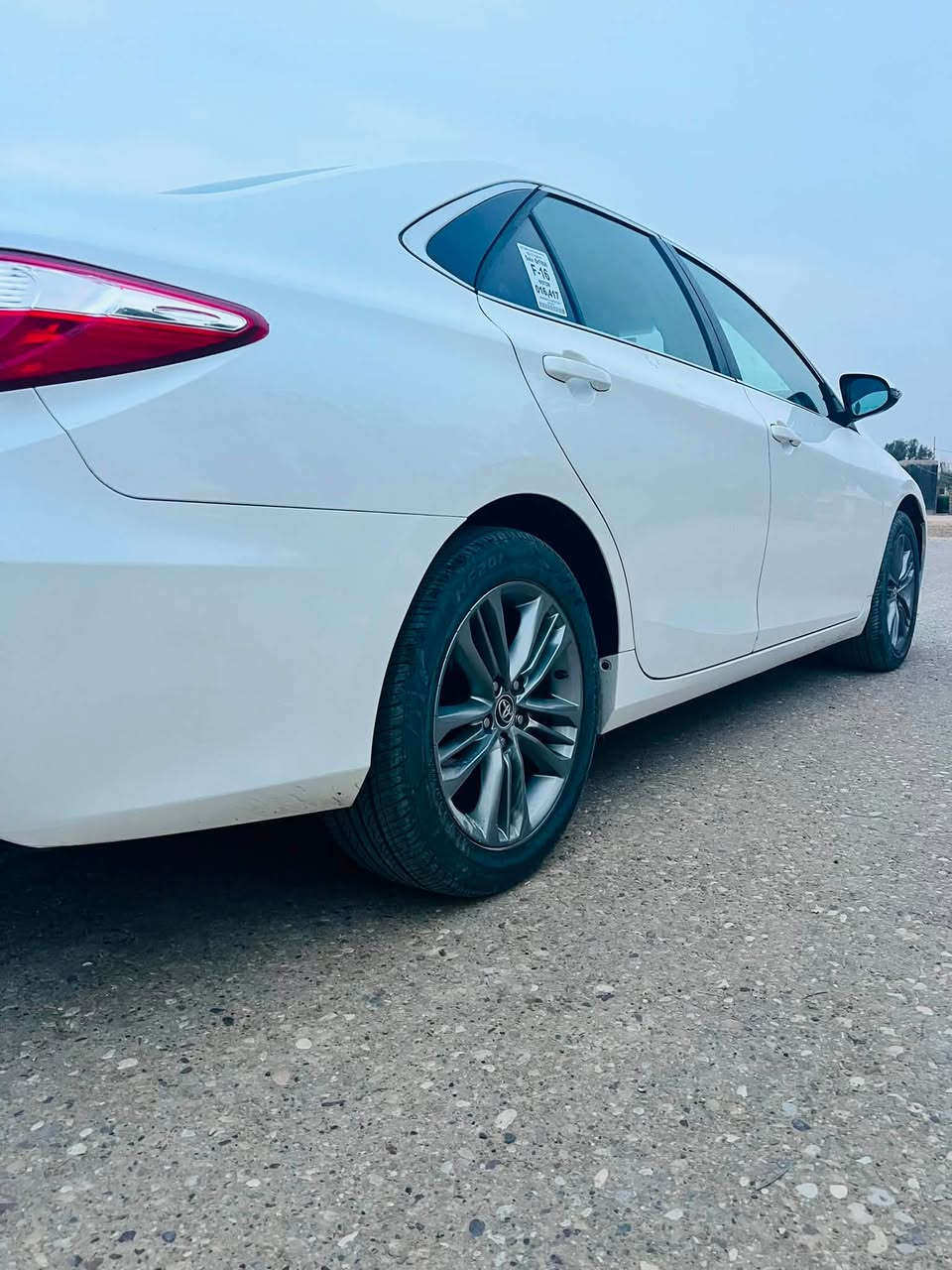 السلام عليكم /كامري لبيع موديل 16 فول مواصفات لمتد موصفات  أفالون ماشيه  124km
بصمة تشغل وابواب. ثلاجه فتحه سقف كير 6نمر شفتات تحكم صندوق كهرباء شاشة كبيره . قفل سرعة .كشن 2 كهرباء 
 تدفئة تبريد كشن . رقم السليمانية  …..  سعر  190

عنوان ديالى المنصورية 
رقم الهاتف ***********
￼
