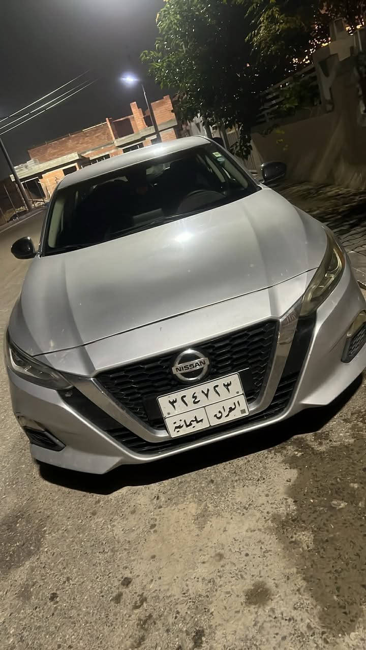 للبيع التيما***********
السعر 133 مجال بسيط 
موديل 2019 
الون سلفر 
بدون ايرباك 
رادار امامي +جانبي+خلفي
كاميرا خلفي 
تحكم ستيرن 
تثبيت سرعه 
حجر بلادي 
كشن كهرباء 
ويل SR
سبايدر صندوق 
بصمة تشغيل
بصمة أبواب
بصمة صندوق 
لايتات منضومه كامله زنون اصلي 
حداديه بشرط كله جديد 
كير محرك مكفول بشرط فحص 

سونار وصور الحادث مع تحويل وكاله ثاني يوم 
مكان السياره ديالى خانقين
