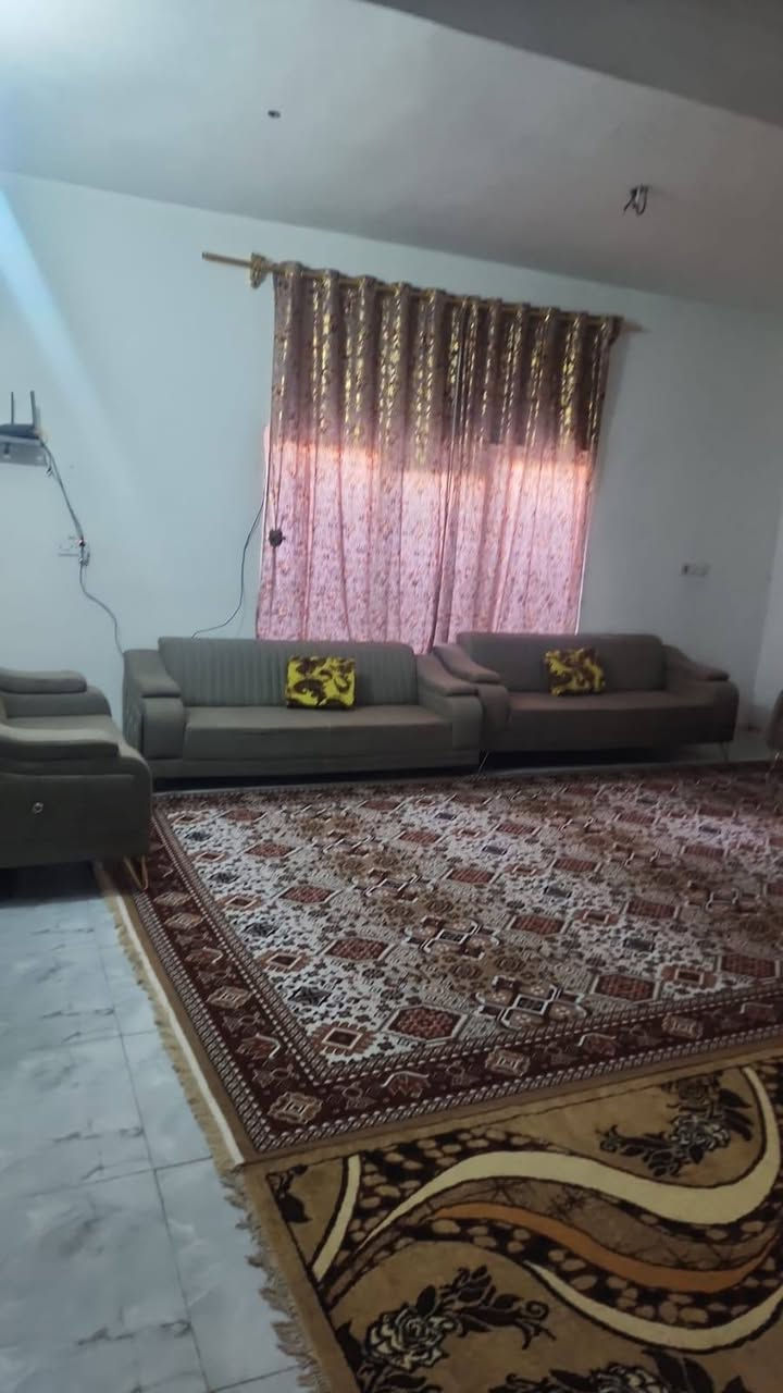 بيت ٣٠٠ متر طابو ملك صرف منطقة الخالص للبيع 

يتكون من أربعة غرف و صالون و حديقه مع الاثاث صاحبته تريد تبيعه بداعي السفر و العلاج 
تفاصيل أكثر واتس 
***********
