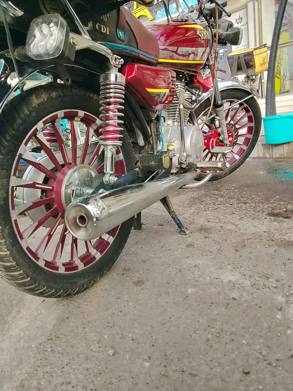 سلام عليكم 
دراجات ناريه مرقم كركوك باسمي سنويه 29 كهربائيات شغال محرك كبس رقم وسنويه لوحات انكليزي ثاني يوم تحول موديل 2020محدثا2024رقم موجود وتساب خابر وتدلل
*********** كركوك, العراق
