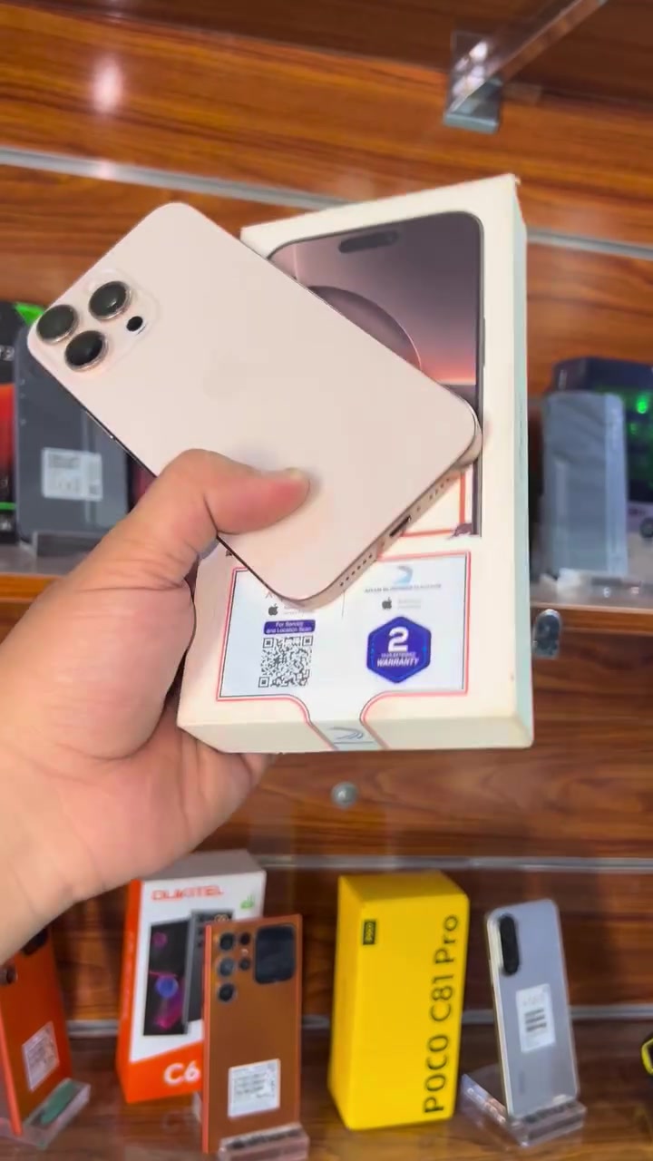 16 برو ماكس 
ذاكره 256
بطاريه 90 
  سعر 1275 الف🔒 
متوفر قسط عله ماستر رافدين رشيد اهلي العراقي بدون مقدمه
***********
