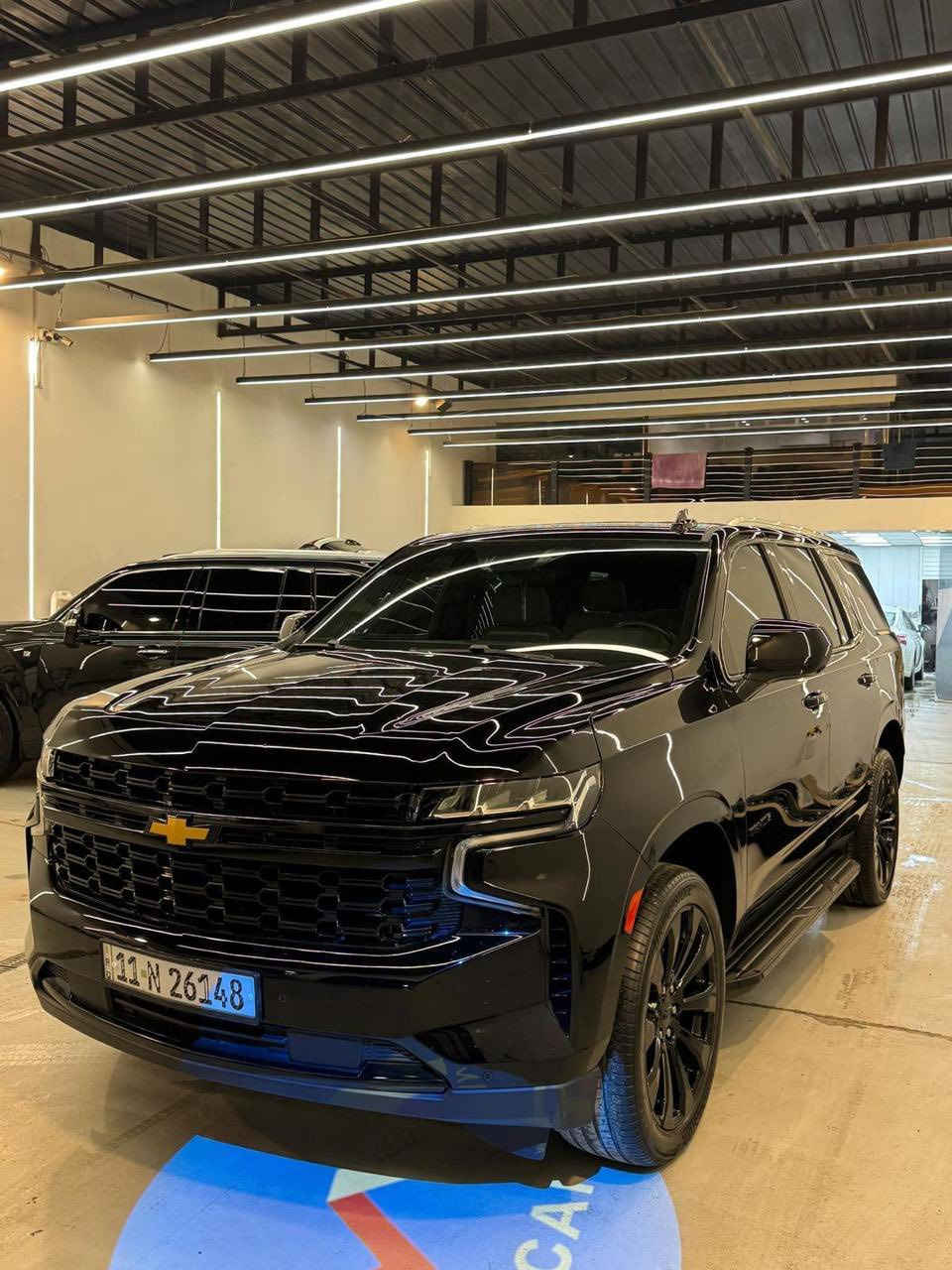 شوفرليت تاهو موديل 2023 Ls
الموقع: بغداد
الممشى: 65٫000كم 
خليجي وكالة المنصور
مكفولة كفالة عامة ماعدة بارد خمس اصابع بالجاملغ الخلفي 
السيارة فول بلاك 
بجم برمير 
ويل 22
المحرك: 8 سلندر 5300
نظام الدفع: رباعي 4WD
المواصفات:
مقاعد كهربائية
نظام ترفيه متطور
دخول وتشغيل ذكي (Keyless)
تشغيل عن بعد
حساسات أمامية وخلفية
مثبت سرعة ذكي (رادار)
نظام مانع تصادم أمامي
نظام النقطة العمياء
تنبيه حركة المرور الخلفية
وضعيات قيادة متعددة
نظام تعليق مريح للطرق الطويلة
إضاءة LED أمامية وخلفية
نظام صوتي عالي الجودة
شحن لاسلكي + منافذ USB 
السعر 465 وبيها مجال 
***********
