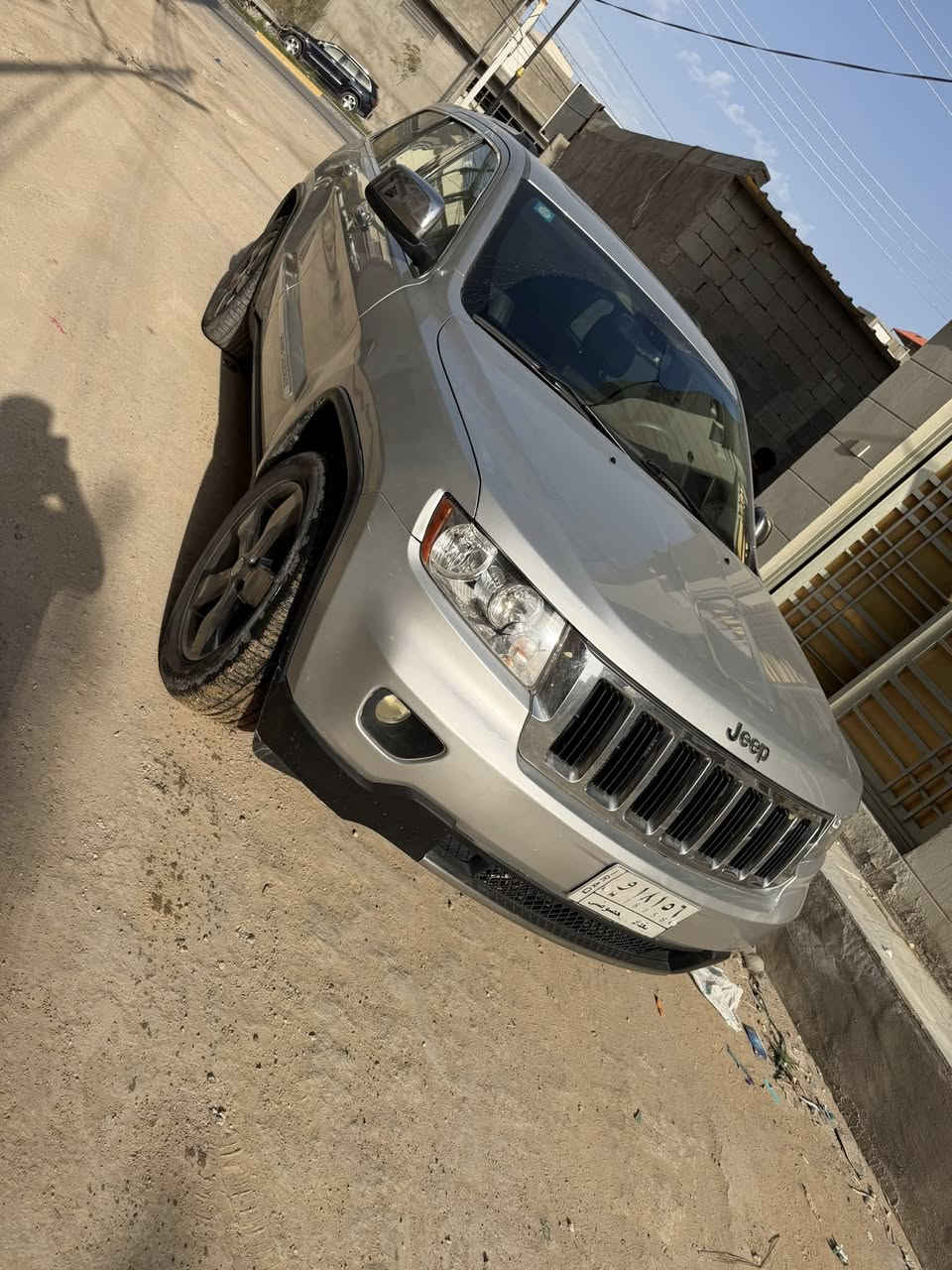 سلامً عليكم جيب الاريدوموديل  2013 وارد أمريكي  صبغ جاملغ  وبنيدً بدون دواخل مواصفات واحدعله واحدً.   فول لمتدد.   اعبد فىه.    سياره باسمي شرط تحويل سياره احله من صور ومال بيت ستخدام شخصي ماشيه ٦٠ سبب البيع  مستعجل ***********   سعر 168 مجالً بيكً بيكً ودلل.
