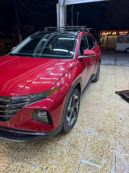 السلام عليكم للبيع 
توسان 2022
فول مواصفات 
بدون ايرباك 
مواصفاتها 
كشنات تدفئه وتبريد 
ستيرن تدفئه
اوتو هولد
كير ازرار
دخول ذكي
ريموت تحريك السيارة 
بانوراما
قيادة ذاتية 
كشنات كهرباء
صندوك كهرباء
حساسات امامي خلفي
ورادار 
توقف طوارئ 
كامرات بالمراة
نقاط عمياء
السيارة فول الفول مواصفات 
مفولة من كلشي 
مكان السيارة بغداد
رقم اربيل 
السيارة ماشية 140 الف
سعر السيارة 210 وبيها مجال حك الجية 
سونار السيارة موجود وصور الحادث بالمنشور 
للتواصل 
***********
***********
