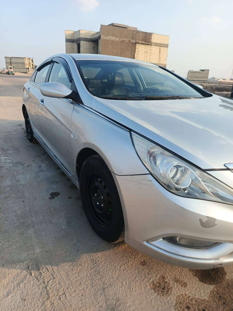 سلام عليكم هوندي سوناتا دخول جديد سياره غاز خط واحد انسه الصرف ول دونز  موديل 14 متوئمه شمالي طبق الاصل بيه وجه مال مرور سياره جديد تخم تاير رنكات ميزانية بلنص حداديه كل جديد لله شاهد تبريد قطعتين السعر 47 وترهم مراوس حسب القناعه ***********
