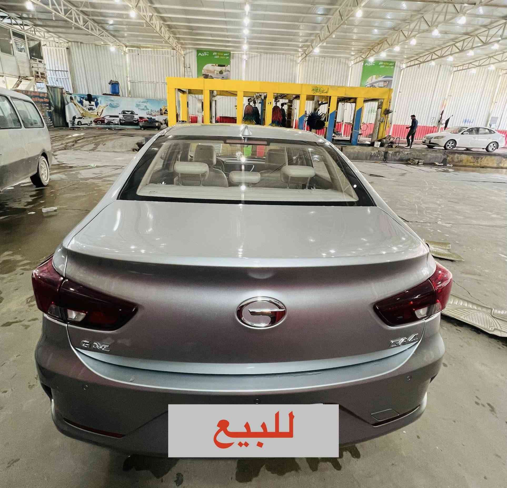 السعر 115 ورقه وبيها مجال مكفوله مداخله لا صيانه ولا تبديل كير محرك وحداديه وكهربائيات كلهن وكاله ***********
النوع : GAC GA4
الموديل : 2024. (خليجي ) .
المحرك : 1.5 تنفس طبيعي شلعه فول 
العداد : 55 الف قابل للزياده 
الارقام : اربيل بأسم الشركةATB

🔅أهم المواصفات للسيارة
* ‫دخول ذكي (بصمة)‬ فول 
جنطه بصمه 
ابواب بصمه 
* ‫نظام ملاحة ‬
* ‫شاشة ترفيه قياس 8 بوصة ‬
*قطعتين تبريد 5 مقاعد 
* ‫كاميرا خلفية +حساسات
*لايت led 
*بك لايت led
*مقاعد جلد ابيض
*نظام صوتي trumpchi
*ويل كب كروم حجم 16
*فول تحكم ستيرن مودات اوامر صوتية كروس سرعة
* ‫تطبيق CarLife لربط الهاتف بالسيارة‬
* ‫عجلة قيادة متعددة الوظائف ومغطاة بجلد ‬
* ‫تحكم بالمقاعد الأمامية يدوياً للحصول على 4 وضعيات ‬
* ‫ECO Mode لتقليل استهلاك الوقود‬

‫أنظمة السلامة والأمان‬
‫تحتوي  سيارة GAC GA4 2024  على عدة مزايا للسلامة ومن أهمها:‬
* ‫فرامل مانعة للانزلاق (ABS)‬
* ‫نظام توزيع قوة الفرملة إلكترونياً (EBD)‬
* ‫ نظام الثبات الإلكتروني (ESP)‬
* ‫نظام الفرامل الهيدروليكي (HBA)‬
* ‫نظام المساعدة في صعود المرتفعات (HAC) ‬
* ‫التحكّم في النزول من التل (HDC)‬
* ‫نظام مراقبة ضغط الهواء في الإطارات (TPMS)‬
