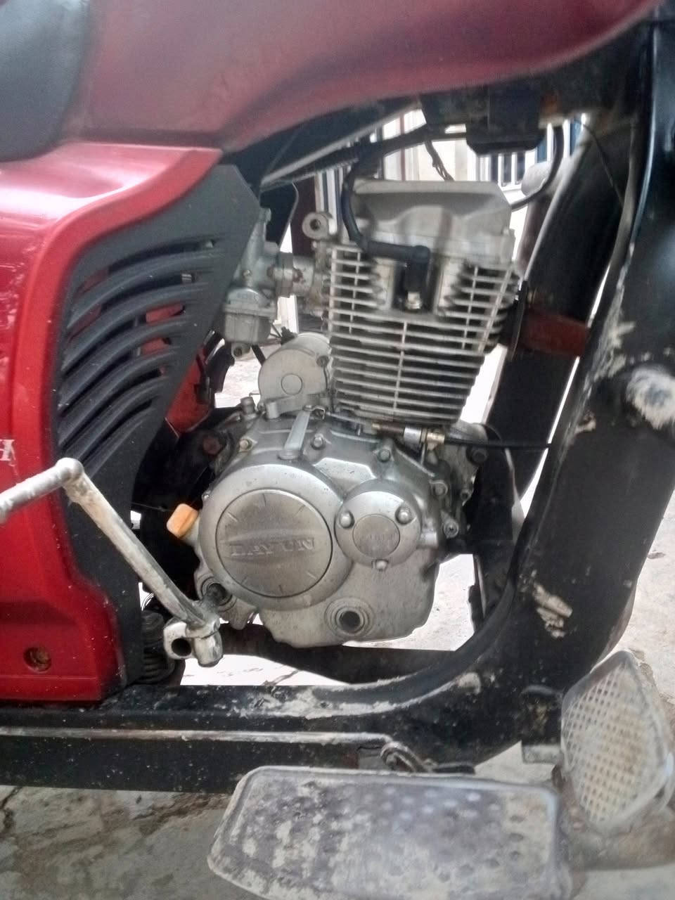 ستوته دايوان فحل موديل 19 اوراق أصولي مكمرك وكامل دخول بصره محرك نضيف ستوته بلاديه ضفيره ولايتات وبك لايت لشاير يمنه يسره شغال ستوته كبل للشغل مكاني واسط الحفريه شراي يتصل ممتواجد خاص *********** السعر 975 الف وبيه مجال حق الجيه
