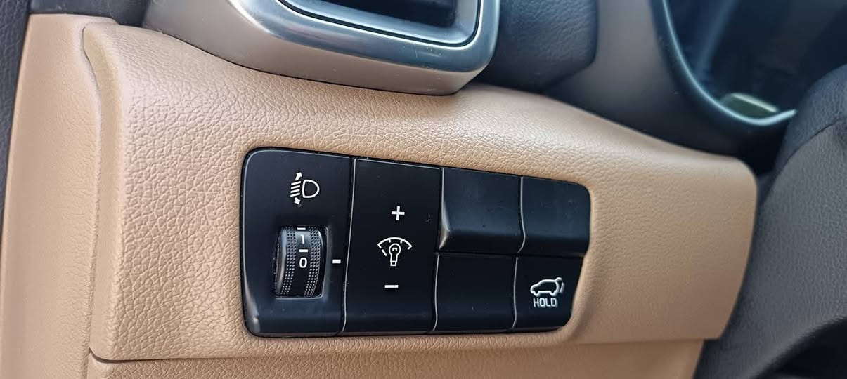 سبورتج ٢٠١٨ خليجي 
للبيع... سبورتج ٢٠١٨ بغداد خليجيه ماشيه ٩٥ الف
مكفولة من الصبغ فقط بارد بباب السايق كلش قليل
كير ومحرك وكلشي بيها بلادي
المواصفات/
محرك الفين دوش
حساس امامي وخلفي
كامرا دوارة بلاديه وشاشه لمس jbl
نظام صوت jbl
درايف مود
تحكم ستيرن فول
تبريد خلفي
دوسات ٤ نيكل
زراك لايت
صندوك كهرباء
اريل نافكيتر
بصمه عدد ٢
كشنات حلد ومخمل
لايت لد امامي
لايت وماسحات اوتو ومرايا تعتيم ذاتي ومرايات جانبيه اوتو
سنويه ٢٠٢٩ تنتهي بأسمي
المكان / بغداد حي الجهاد
السعر ١٨٥ ورقة وبيها مجال بسيط
رقمي ***********
