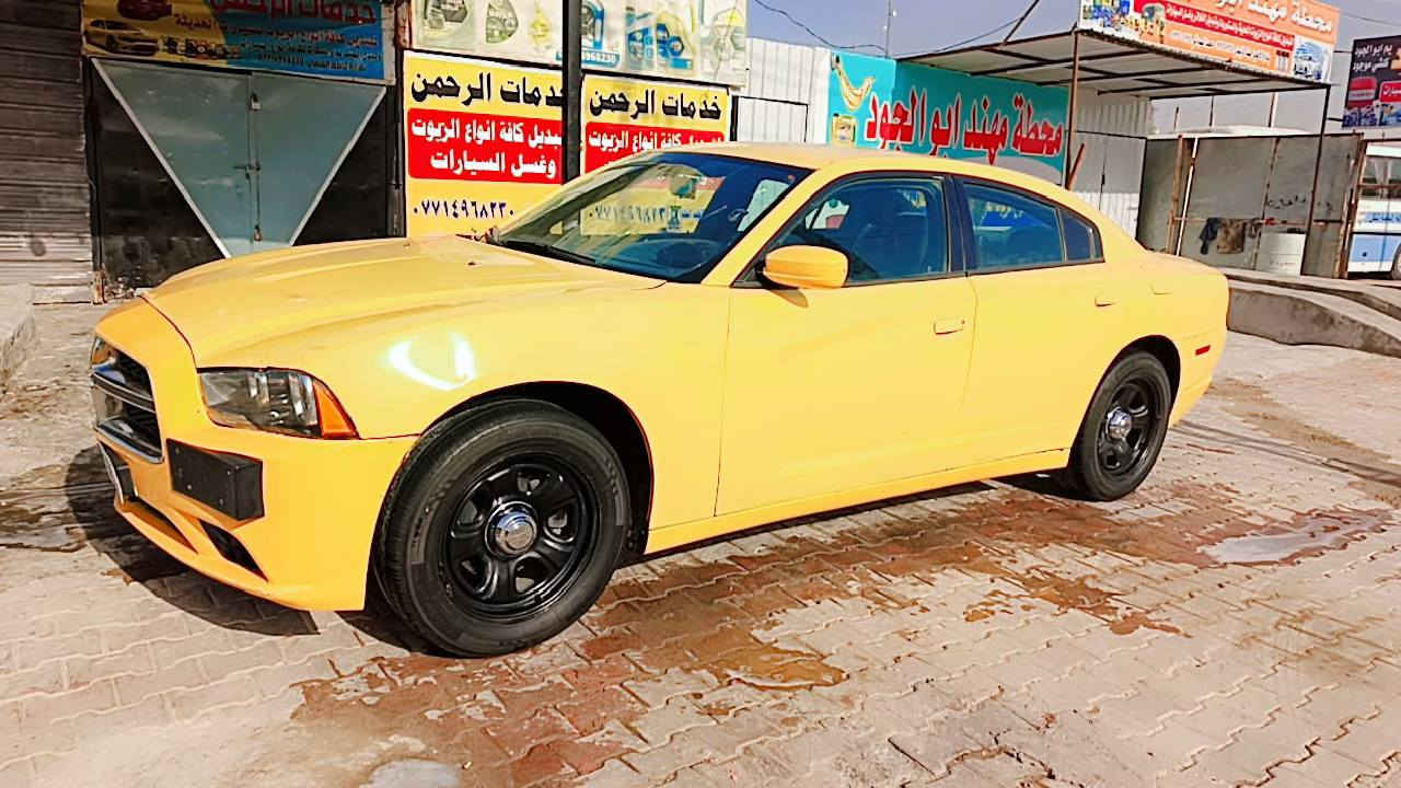 سلام عليكم جارجر موديل 2011 
رقم انبار انگليزي سنوية لل30 
للعلم حادثها فخذه
سيارة جاهزة تخم تاير جديد 
حداديه70%100 غير متواجد بالفيس 
للاتصال ***********
