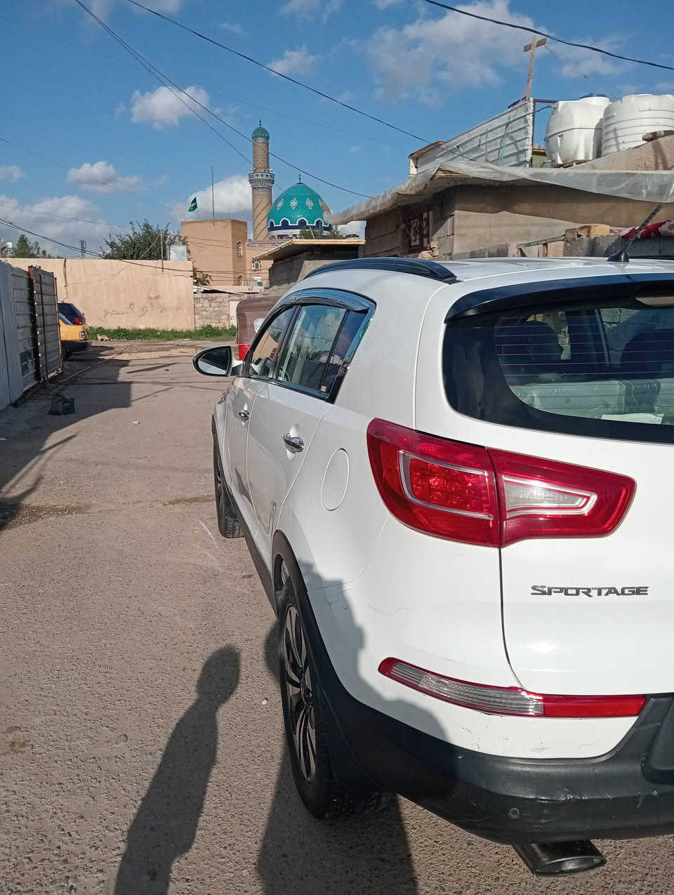 للبيع سبورتج مديل 2012 خليجي رقم التلفون ***********
