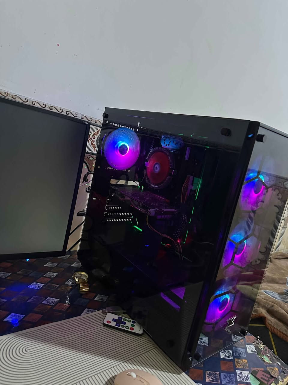 كيس حاسبة 
وياه 4 فانات 
وهب المدينة, البصرة


**إذا كنت صاحب هذا الإعلان وتريد حذفه لأي سبب، رجاءا أرسل رسالة إلى الدعم الفني**