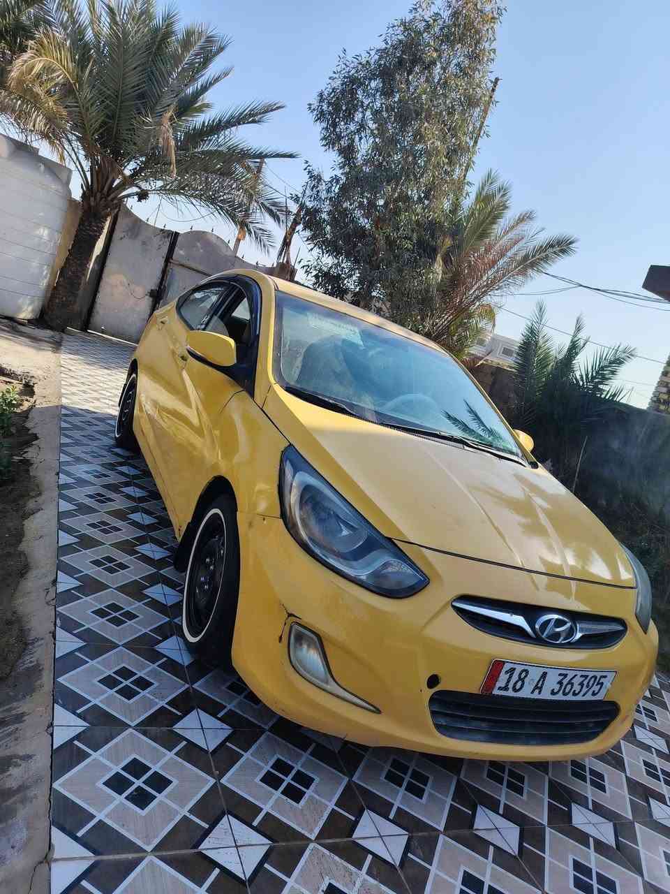 سلام عليكم سياره البيع نوع
اكسنت موديل 15 خليجي 
فول فتحه 
السياره كير مكينه حداديه تخم تاير كله جديد 
حادثه باب السايق او بيه طخات بسيطه  فقط مكينه 1600 دوش كفاله 
مكاني بابل الحله 
رقم بابل دولي 
مالكه صاحبي كبل عقد مروري
السياره جاهز 
***********
***********
