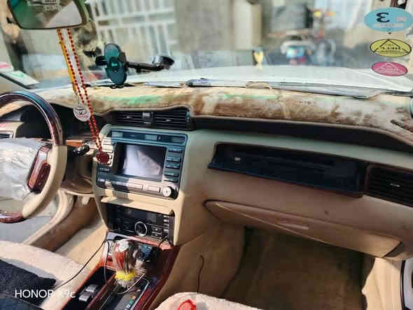 مەلیڪەی مووس 2003 بەشەرتی گێڕو مەڪینە و دوڪەڵ و سەرف دەشبوڵ نەجەفە ناوزەرد  سەیارەڪە ڪامل جوانڪاری بۆڪراوە پاڪ ماوەتەوە سێ دووگمەیە و پەردەیە  سوڪان ڪارەباییە بەگ لایتی عیونە   ڕۆنی مەڪینە و گێڕ هایدرۆلیڪی نوێ گۆڕاوە سەیارەڪە مەڪینە گەورەیە لایت زینۆن ئیشارەت زینۆن  چەندین جوانڪاری تری بۆدانراوە پێشو دوا ڪڕیستاڵ 
 نرخی 48 گڵاو مامەڵەیەڪی برایانە  سەیارەڪە لەڪەلارە ژمارەی تەلەفون *********** كالار
