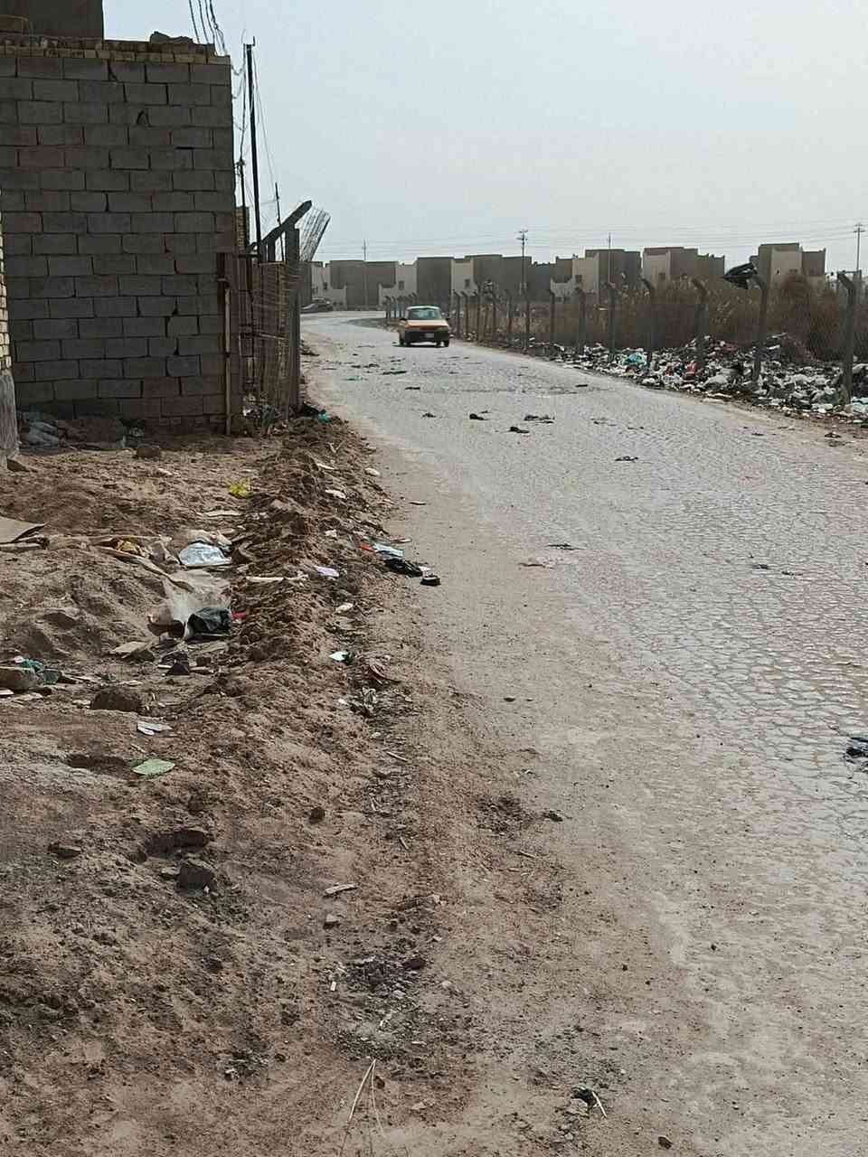 السلام عليكم
الدار للبيع زراااعي سند 25
ماء كهرباء بالباب يصلح محلات موقع تجاري 
مساحه 300متر 

نزل 27*11

يحتوي ع غرفتين نوم 

صاله مطبخ 

صحيات خارجيه

حمام داخلي

ع الشارع العام مباشر خلف عمارات الزيتون مباشر يبعد عن العمارات عن العمارات 500متر 

***********ابو عباس
