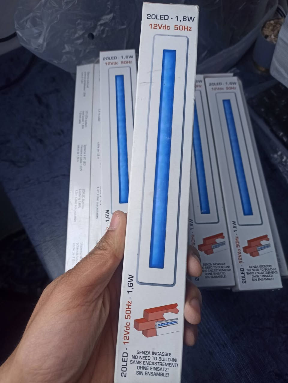 إضاءة LED إيطالية - ماركة RELCO 🇮🇹 🔵

​لون الإضاءة: أزرق مميز 🔵.
​المواصفات: 20 نقطة LED بقوة 1.6 واط (اقتصادية جداً).
يعمل بنظام: 12 فولت 

​الحالة: جديدة تماماً (بالكرتون).
بضاعة  أمزون اصلي 

📦 العدد 30 قطعة شلعة 
💵 سعر القطعة  1٫000 دينار 
🚚 يتوفر توصيل لجميع المحافظات 6.000 دينار


**إذا كنت صاحب هذا الإعلان وتريد حذفه لأي سبب، رجاءا أرسل رسالة إلى الدعم الفني**