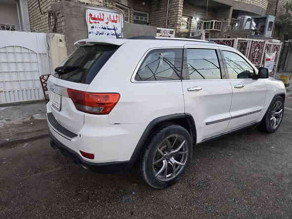 للبيع فقط
جيب لاريدو موديل 2011 فول مواصفات وارد أمريكي محرك هيمي 5.7 نضيف جدا سياره جاهزه اللون ابيض للبيع رايده 125 وبيه مجال اني اريد ابيع سياره تجي وتشوفه وبيك خير وتدلل للاستفسار الاتصال على *********** .
