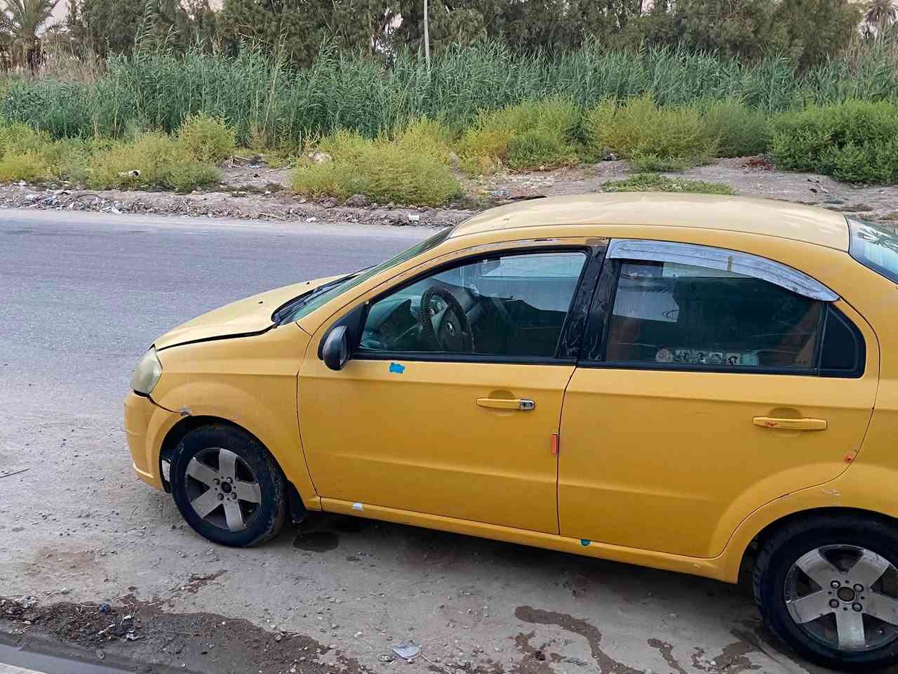 السلام عليكم ، سياره أفيو 2009 ، مكينة 1600
تكسي ، سياره عوزها شويه ترتيب ، گير و مكينة شرط 
مكانها قضاء الرميثة ، مداور ثاني يوم 
سعرها 27 ورقة و بيها مجال بسيط . 
*********** .
