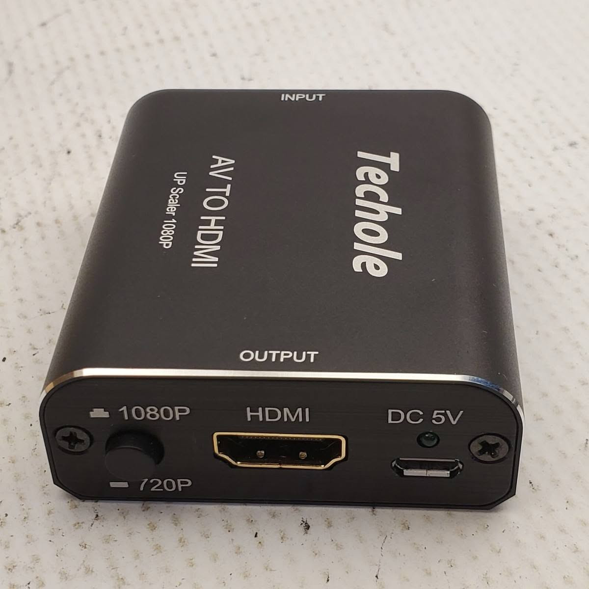 AV2HDMI 
السعر 7 الاف


**إذا كنت صاحب هذا الإعلان وتريد حذفه لأي سبب، رجاءا أرسل رسالة إلى الدعم الفني**