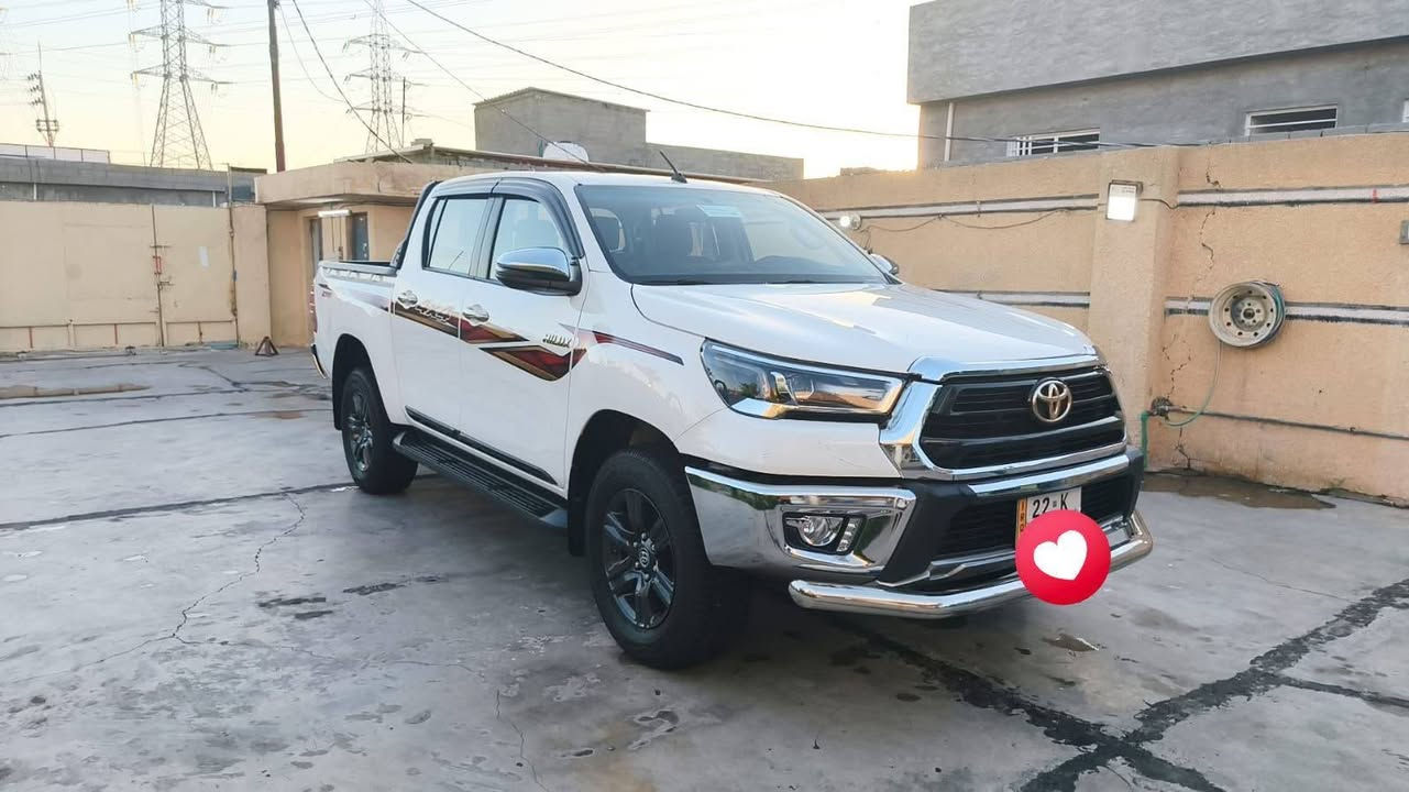 هايلوكس فور ويل محرك 4 سلندر  كير اوتوماتيك فول ام المنفاخ وكاله سيد نهرو مواصفات خليجي رقم اربيل باسمي السياره على وضع الشركه ماشية 28 الف 
السعر 350$
*********** 
 مكان السياره بغداد الغزاليه
