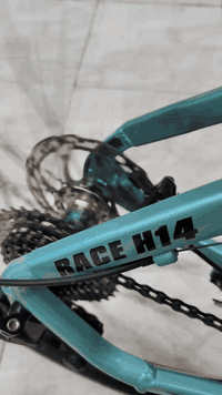 السلام عليكم
بايسكل جبلي ماركه FLASH
بطيخة صوت طرب عالي
سستم شيمانو ديور ياباني 10 سبيد
بريكات هايدروليك Shimano mt200
عگرب و شفتر ديور Shimano deore 
دبلات هوائيه ماركه bolany
السعر 425 الف
مكاني بصرة 
***********
