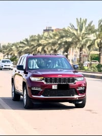 جيب 2024 كتّاب شهداء لون ماروني ماشيه ١٤ الف موصفاتها  فتحه كشن كهربها...