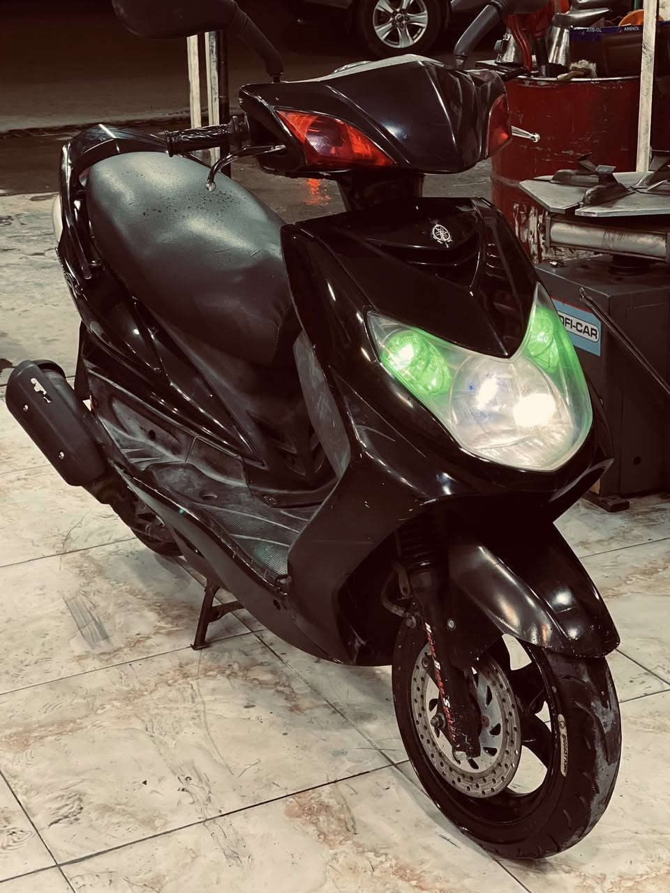 السلام عليكم سكنس فحل كابريتر أوراق منفيس ومكاتبه مكينه بلادية مكفوله كفرات بلادي  الدراجه كلها شغاله ربع نكره بكل وقت كهربائيات تخم تاير جديد دراجه كامله مكمله السعر 725بيها مجال  مكاني  الدوره شارع 60رقمي *********** وبالعافيه عل ياخذها ❤️
