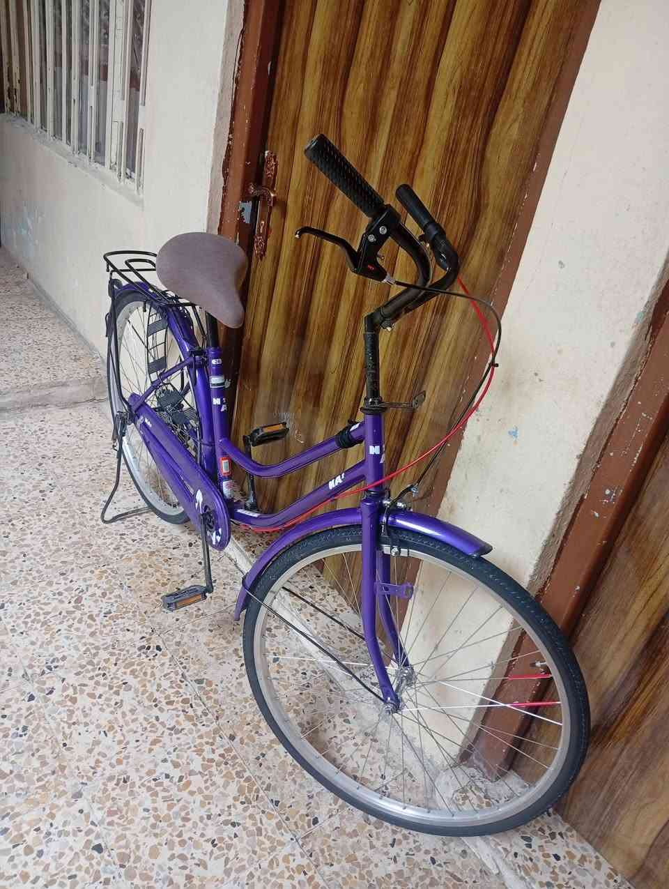 بايسكل حجم 26لون بنفسجي مكانه الموصل الجانب الايمن جنب حديقة اليرموك  سعره  110رقم ‏‪0774 258 6592‬‏❤‏‪0751 785 9480‬‏
