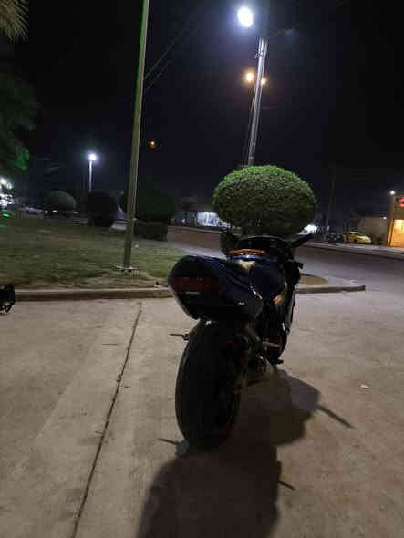 سلام عليكم  هونده سيبي ارار 919سيسي سرعته 300 دراجه نضيفه وحلوه  كير  ومكينه نضاف  بطناش تاكل الكاع اكل اول ثاني ثالث 
دراجه نواقص شغلت بصيطه كلش  اشاره ما اشيره شغلت بصيطه  اوراق اصوليه وكمرك مدفوع  يعني شغله اصوليه دهن جديد موتل  ترايك وين ما تريد  شرط الاول فوك 100 
سعره16وبيه مجال لشراي يجلي ما اقصر ويه يشلع عيوني وياخذن مكاني النجف الاشرف شارع المطار قرب بانزين خانه ريبال عمود 7 اتصال على رقم واتساب مفتوح 24ساعه فيس ما متوجد 
***********
