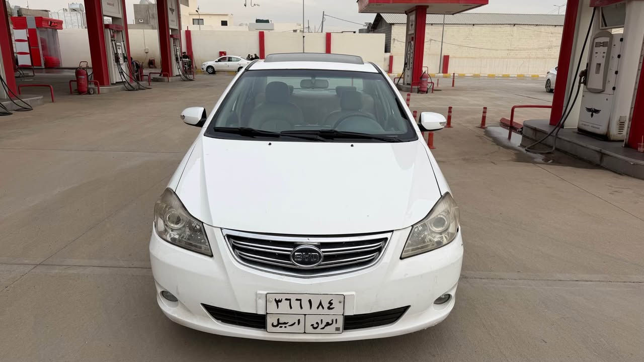 سلام عليكم 
(BYD G3) 2014
كير اوتماتيك
سياره بدون ضربه بدون صبغ
كير محرك بلاد شرط مامفتوح
موصفات معروفة:-
-حساسات 
-تحكمات ستيرن
-كشنات جلد
-فتحه سقف
رقم أربيل مكان السياره كركوك شرط التحويل والغرامات
والسعر 67 وبي مجال بسيييط 
للتواصل : ‭0770 857 2684‬ كركوك, العراق
