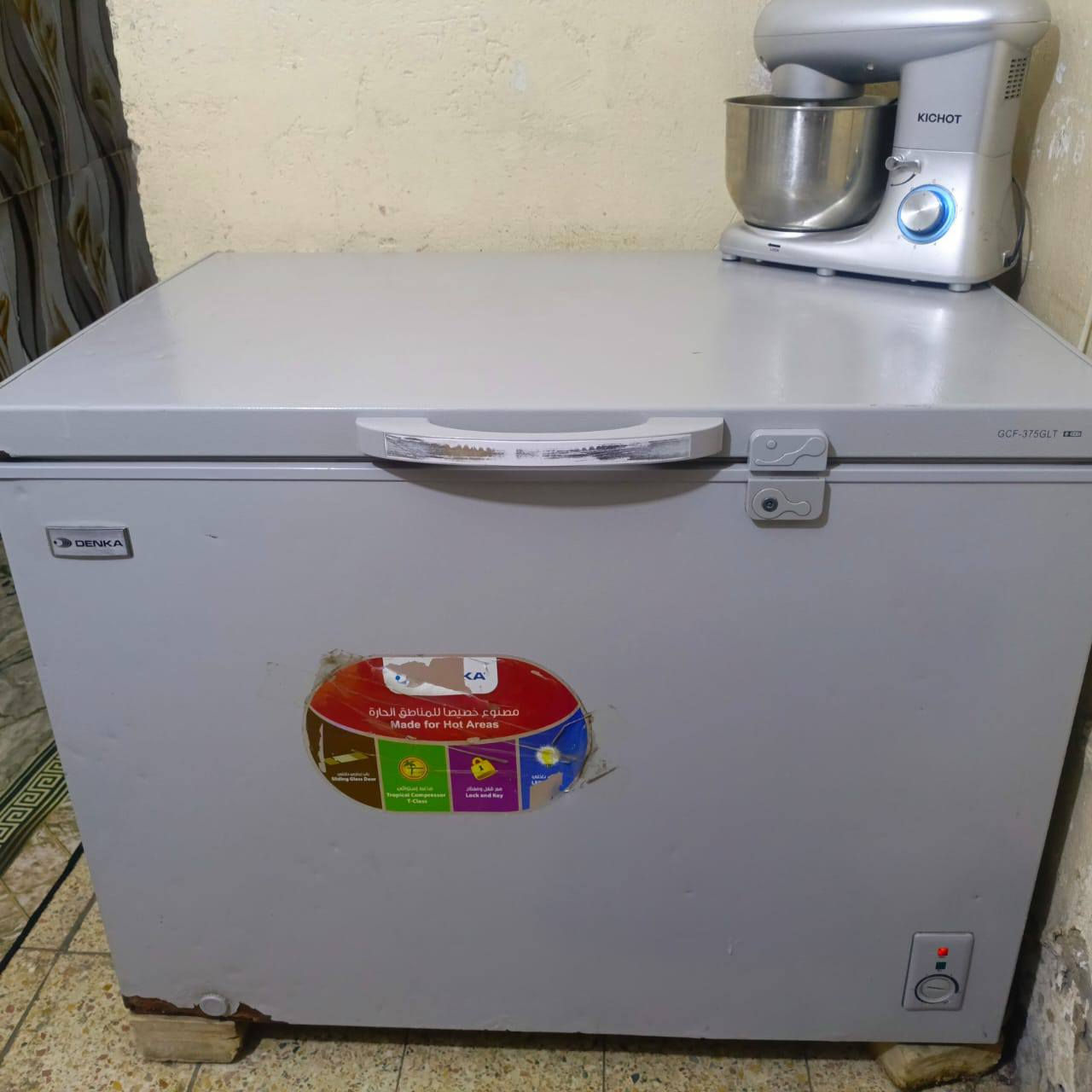 سلام عليكم ثلاجه ومجمده وبراد البصف الثلاجه نضيفات مداخلات تصليح سعرهن 400كلهن تجي تفحص يلا تاخذ وهاذه رقمي مكاني الشعله ***********
