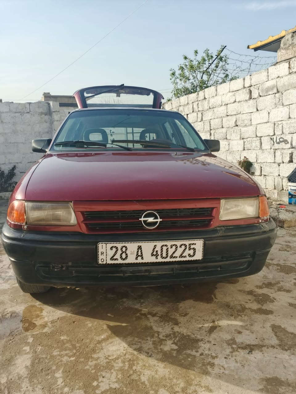 استرا موديل 1992 سنويه لي 2029
سياره باسمي شرط التحويل 
محرك 16 نوزل شرط كير شرط 
صبغ جماليه كهربائيات كلها شغاله 
السعر 33 وبيها مجال 
مكاني موصل
*********** اتصل وتدلل
