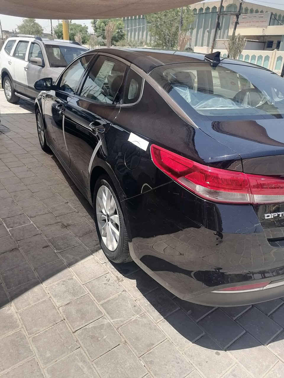 السلام عليكم ورحمة الله وبركاته
كيا اوبتيما وارد أمريكي اللون اسود ابو الشذرة ملكي حادثهة فقط الدعامية الأمامية واربع اصابع بالجاملغ الأمامي الايسر صبغ وبيهة مكانين زغار بارد السيارة باسمي رقم وسنوية وهزة وملسق كلة جديد مصفر غرامات السيارة فول مواصفات واحد على واحد EX
فتحة بانوراما طكتين /بصمة تشغيل وأبواب وصندوق/رادار أمامي وجانبيات جهتين /مري طي وعاكس بالتنميرة مال البك ترحيب واشارة ونقطة عمياء/ يدات السيارة أسود ونيكل ولد ترحيب/ويل كب بلادي /أربعة دسك السيارة /لايت منظومة زنون تخبل /تحكم ستيرن جهتين مودات وأمر صوتية /مانع تزحلق ونضام منحدرات ورادار كروز سرعة وتحكم شاشة فول /السيارة شاشة بلادي نظام ملاحة وكامرا دوارة وحساسات بلادي /تدفئة وتبريد قطعتين ثلج /كشنات جلد ملكي تدفئة وتبريد وتحكم كهربائي ثلاث دكم خمس وضعيات للراحة خزن ميموري /الداخل مطعم بصاج ملكي /مكينة ٢٤٠٠ gdi المرغوب مو تيربو مكينة جديدة بيهة /كير يخبل at  /ثلاث أنظمة قيادة ايكو ونورمال وسبورت/مود درايف هندبريك بالرجل هواي بيهة مواصفات السعر ١١٨ وبيهة مجال بسيط حق الجية 
مكان السيارة بغداد الأمين الثانية قرب جامع حيدر *********** او ***********
