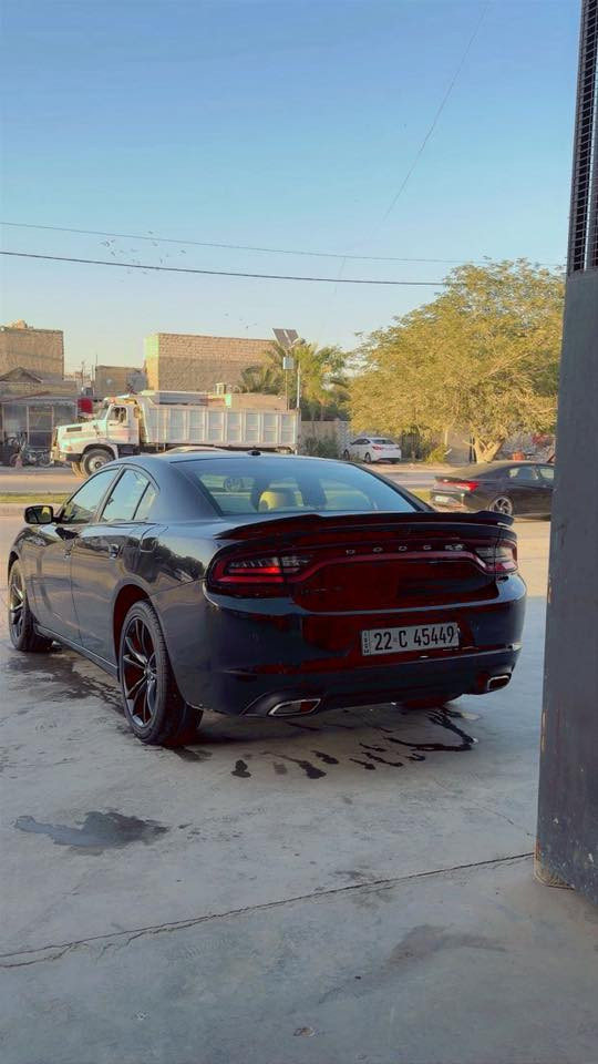 للبيع جارج مديل 2018 كاعده السياره حلوه ماعايزه شي رقم جديد داخل جلد ابيض V6 بيهه سونار شوفهه وتدلل سعر ١٧٠ مجال قليل ***********
