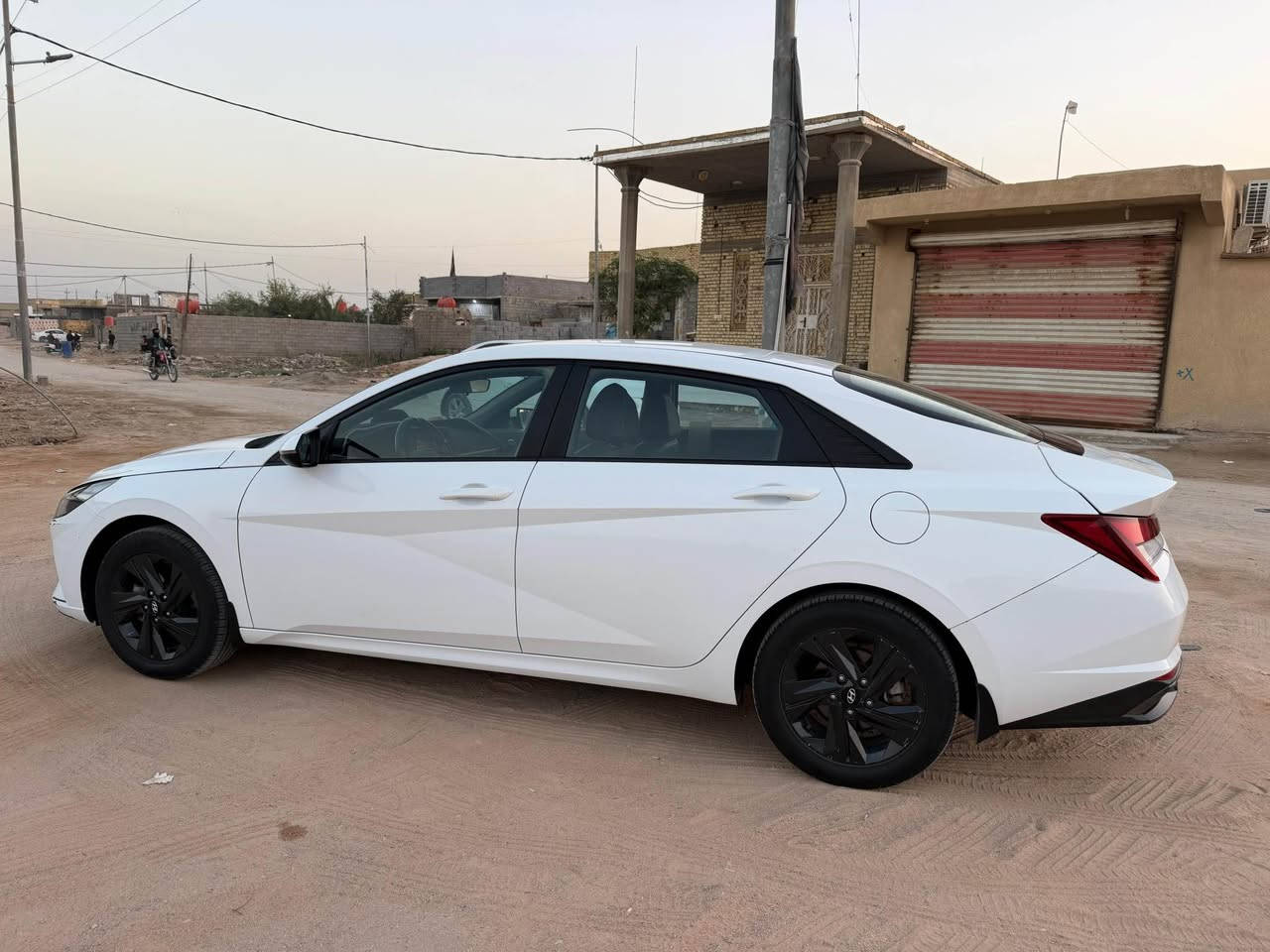 السلام عليكم 🫡 الانترا 2023 خليجي اصل اربيل تريد تحويل او وكاله نص فول شاشا جبيرا فول تحكم السياره حلوه وجديده كلش فقط بيهه صبغ كد اربع اصابع ب صندوق ماشيه70 دهن هستوني مبدله دسكات جددد تخم تاير اصلي السياره حلوه ول بدي يخبل ونصبتهه كلش حلوه 
محرك 1600 دبل نوزل اقصتادي ونشط 
السعر 155 ومجال بسيط لشراي 
*********** البصرة, العراق
