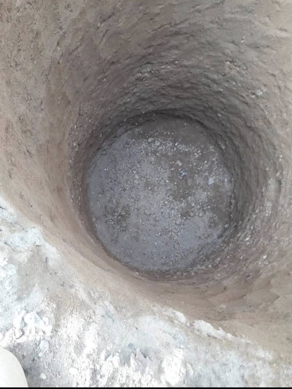 السلام عليكم يوجد كادر حفر منهولات كما موضوع بل صوره 
***********
