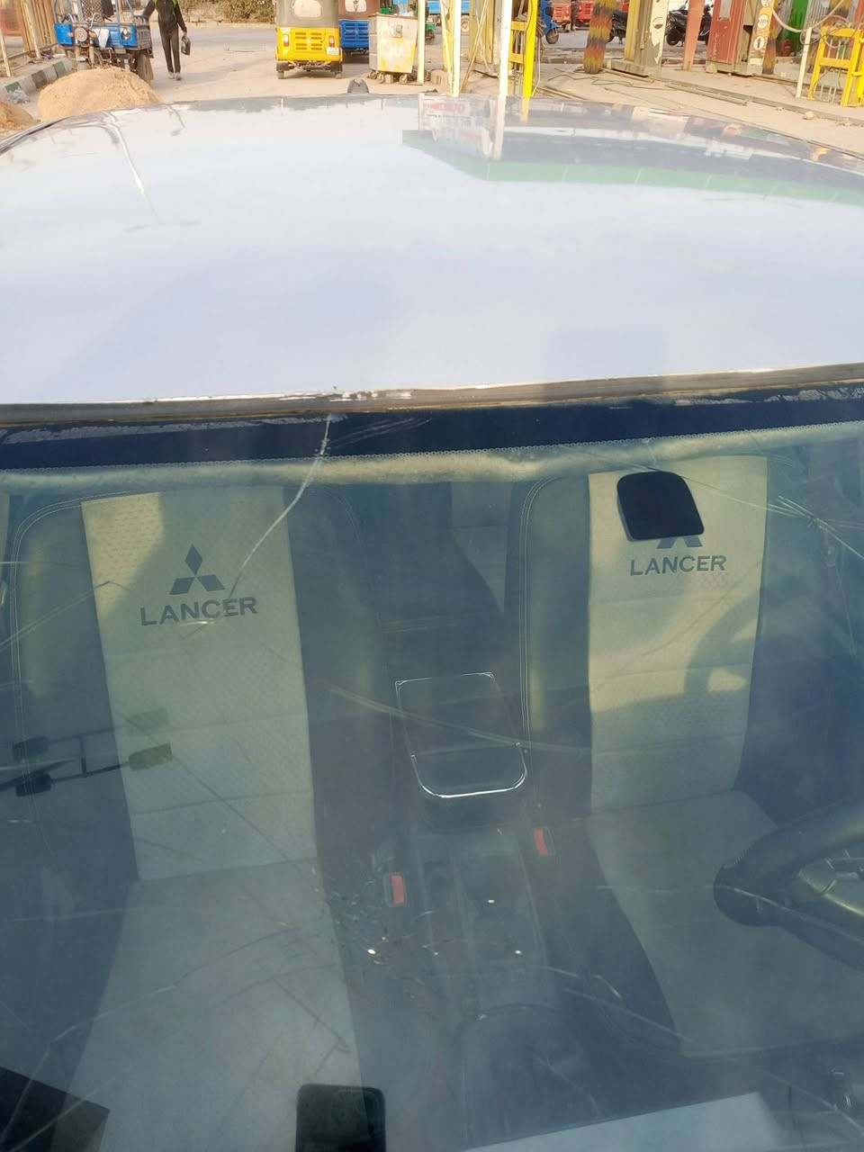 لانسر موديل 2005 مصبوغه عام اثر جراد مدوشمه كير اوتوماتيك مكينه شاشه كامرا مري تحكم رقم بصره مشروع وطني انكليزي سنويه هزه جديده سياره نضيفه مكينه 1500 مكان سياره المشتل أو العبيدي السعر 54 وبيه مجال 
 رقم هاتف ***********
