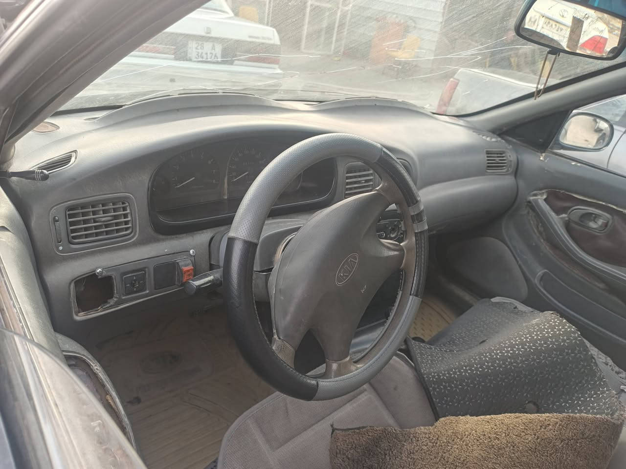 سلام عليكم كيا كريدوس لبع سياره جاهزه من كهرباء طخم تاير مكينه وكير مشروطات اما نقصه دبلات زوج خلفي  وجكات الجنطه والبنيد مشتريهن ما شادهن
رقم نجف المالك يداور سنويه صاقطه  مكان سياره ذي قار سوق شيوخ ***********
