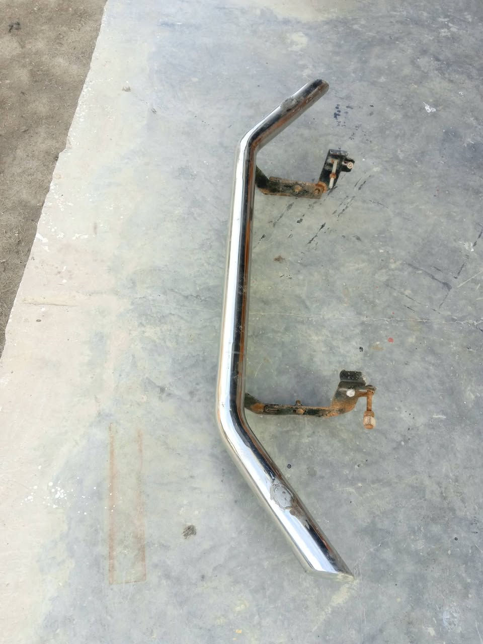 سلام عليكم درع مال تيوتا هاي لوكس للبيع السعر خاص الرقم *********** مكان بغداد تقاطع
