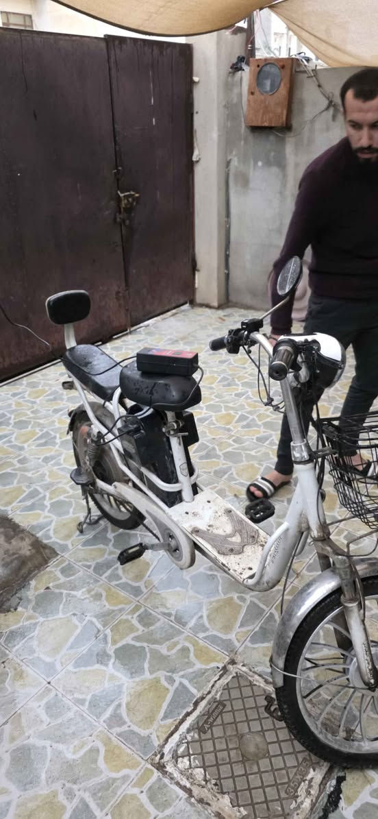 دراجه شحن نظيفه بطاريته نص عمره يحتاج تبديل
للبيع ١٤٥الف 
*********** للتواصل كركوك, العراق
