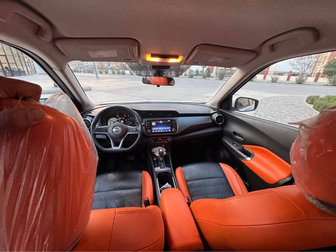 نیسان کیکس 2021
ژ.م/***********
مواسەفات SV
بەسمە و راداری هەرچوار لا ئاوتو ستۆپ خەتی جادە
بەردی سالانسا بەشەرت
٣ پارچەی بۆیاخ بێ ناوگرتن
شاصی و بەطانەی بەشرت
رەقەمی شاصيم داناوە السليمانية, العراق
