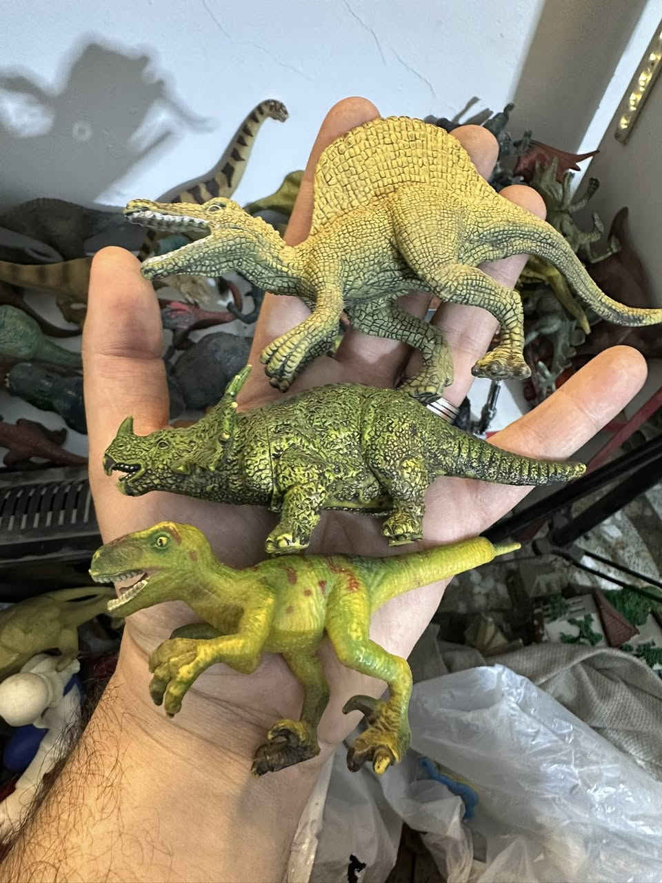 مجموعه ديناصورات اصليه مشكله اكثرها ماركه شلايش الالمانيه تباع مجموعه كامله فقط وبسعر مناسب للحجز خاص لطفا


**إذا كنت صاحب هذا الإعلان وتريد حذفه لأي سبب، رجاءا أرسل رسالة إلى الدعم الفني**