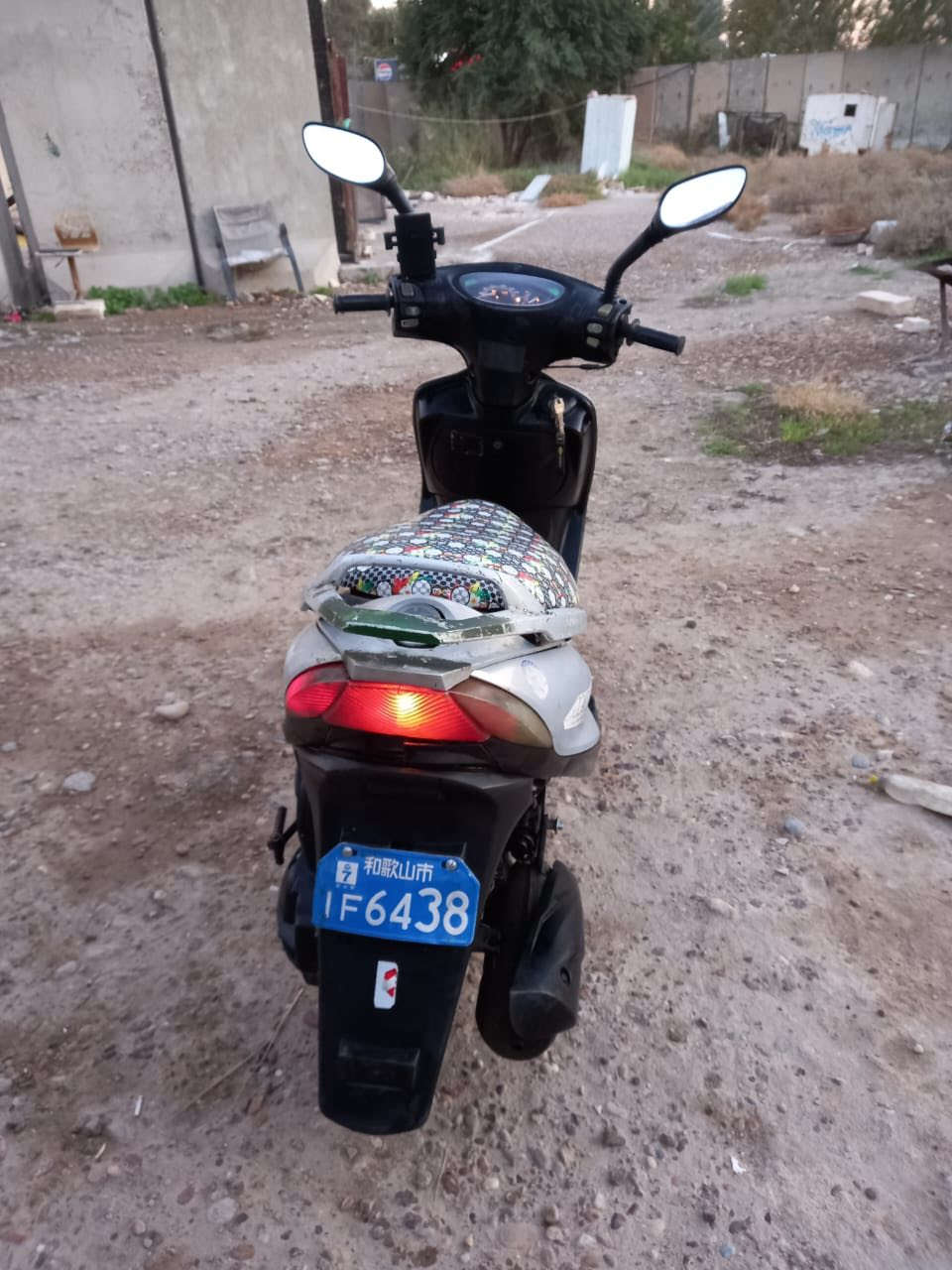 ‏سلام عليكم أنت ثعلب نظيفة ما مفتوحة أبد مكينة خرساء لا صوب لا تبخير ولا تتهم دراجة مال صبا كلها ختم واحد مكاني بغداد الجادرية نقص الدراجة الجيش مال البنزين ما يشتغل فقط دراجة كلش نظيفة أشيلها معدل سلفو وهندخاص مراوس.400.     .       ***********.       ‏
