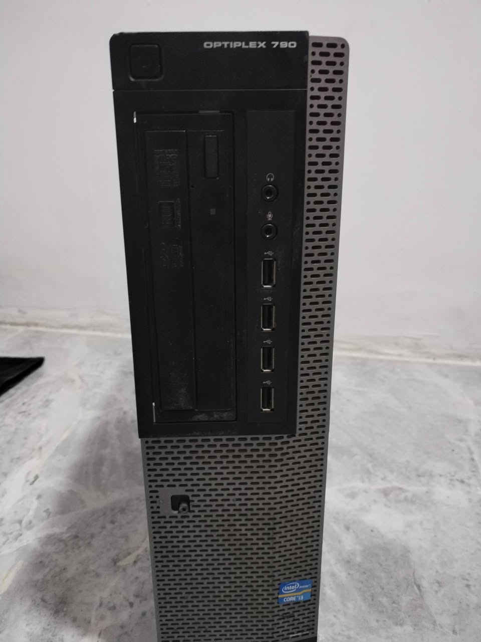 كيس سستم
CPU i3 2100 
 GPU : GTX 950 
 DDR3 RAM 16 GB 
SSD 128 GB
HDD 160GB  
الملحقات 
ماوس Redragon RGB 
كيبورد
السعر 150 الف والتوصيل مجاني داخل بغداد ❤


**إذا كنت صاحب هذا الإعلان وتريد حذفه لأي سبب، رجاءا أرسل رسالة إلى الدعم الفني**