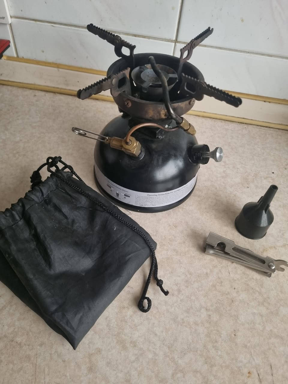 طباخ امريكي  يشتغل نفط بانزيل وكحول  استعمال جدا قليل السعر ٦٠


**إذا كنت صاحب هذا الإعلان وتريد حذفه لأي سبب، رجاءا أرسل رسالة إلى الدعم الفني**