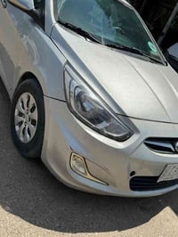 اكسنت وارد كندي بدون ايرباگ اكرر بدون ايرباگ موديل 2013 السيارة بيهة ق...